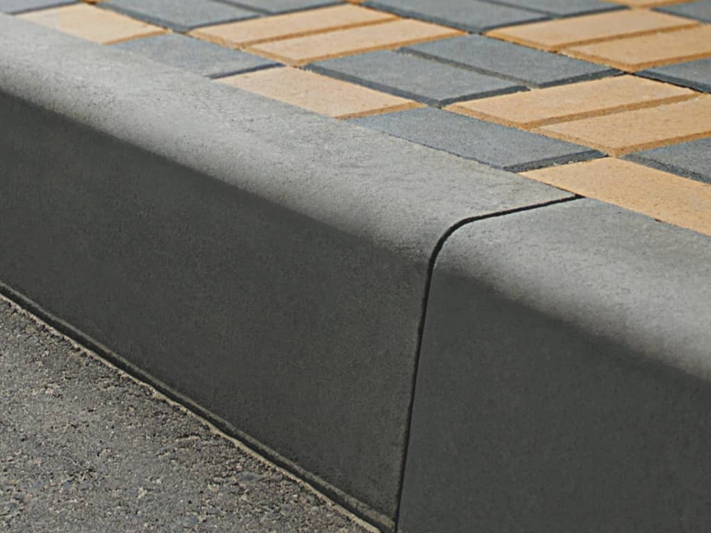 Продажа дорожного бордюра в Советском